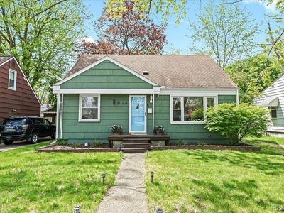 1094 Lester Ave, Ypsilanti, MI, 48198