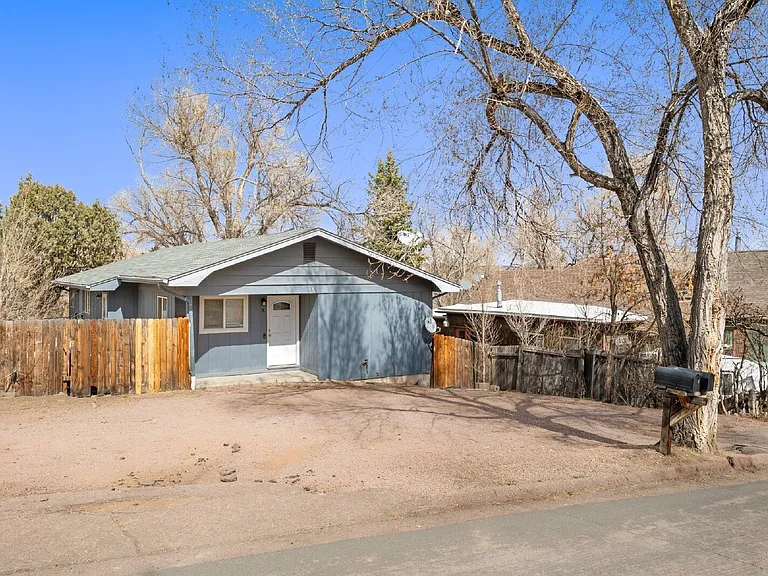38 W Navajo St #B — Photo 3