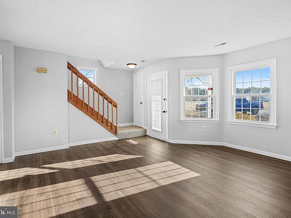 4th image of 22131 Saint Josephs Cir