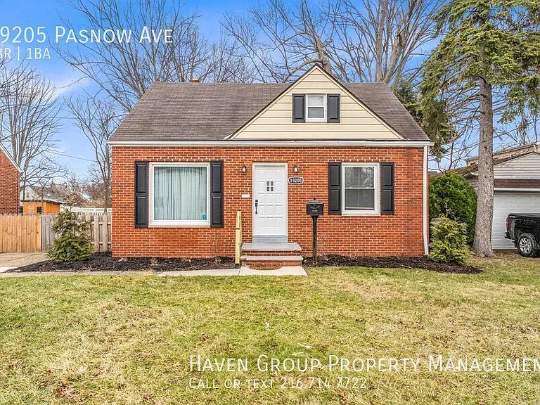 19205 Pasnow Ave — Photo 1