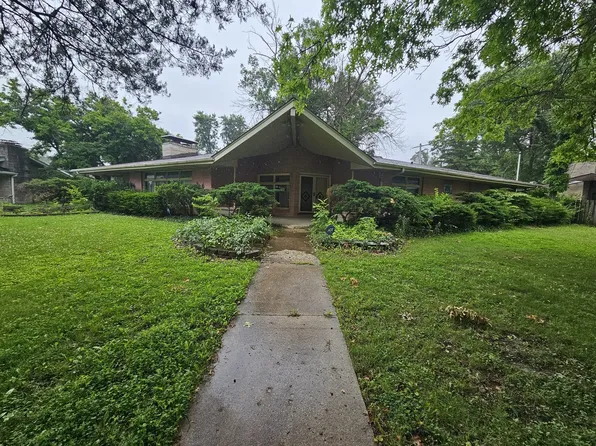 130 S Austin Ave, Decatur, IL 62522