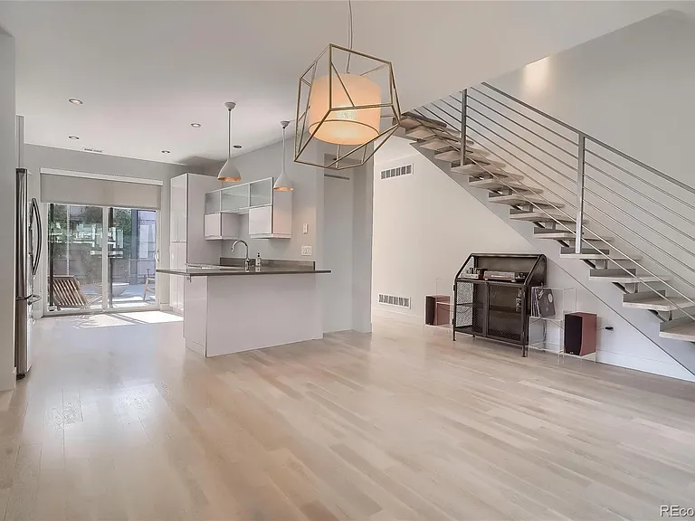 3445 Wyandot St — Photo 5