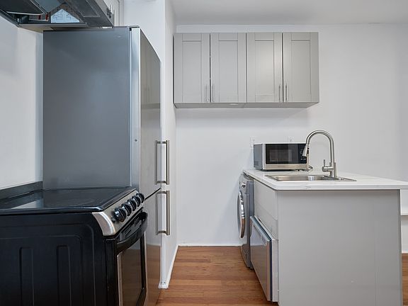 5th image of 436 E 76th St APT 1