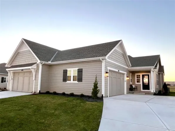 21917 W 82nd Ter, Lenexa, KS 66220