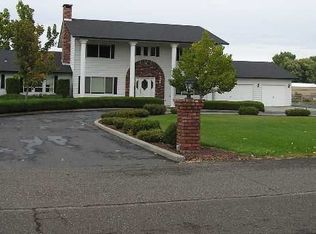 6119 W Pearl St, Pasco, WA 99301