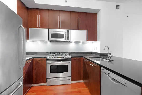 Rented by Compass | media 13