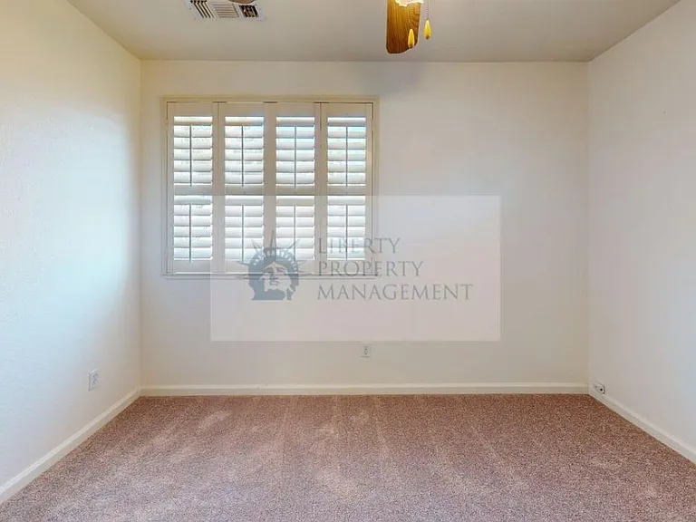 808 Boyd Dr — Photo 12