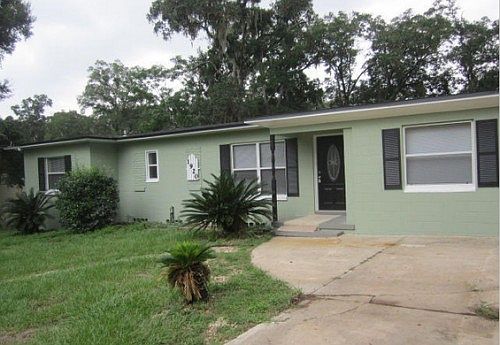 1st image of 1920 Johns Bluff St N