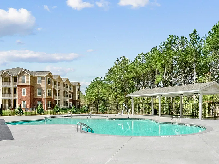 The Glen Apartments — Photo 11