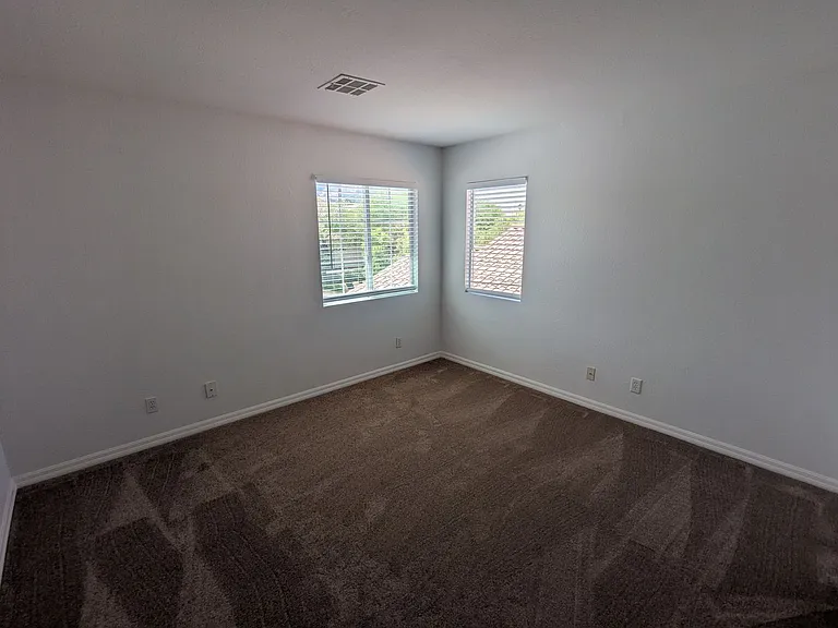 1016 Royal Plum Ln — Photo 14