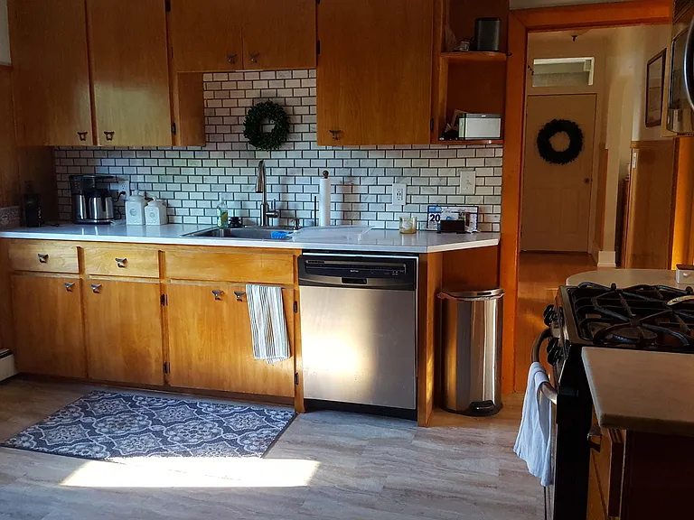 Kitchen area with dishwasher
