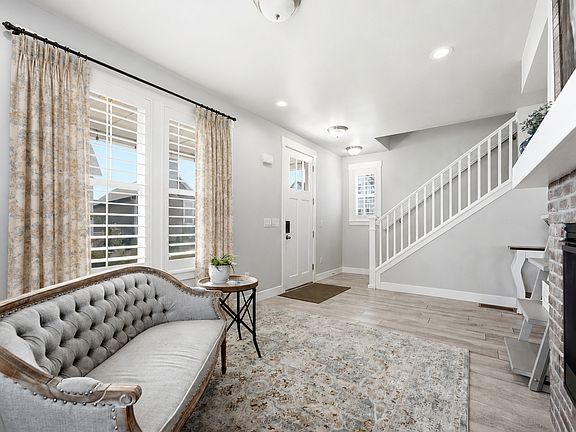 5th image of 10767 S Lake Terrace Ave