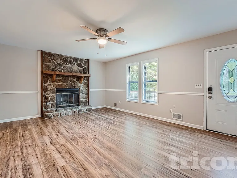 134 Little Brook Dr — Photo 3