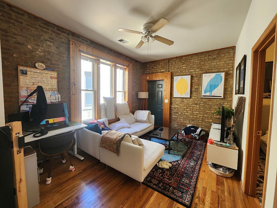 1st image of 2048 N Western Ave APT 3R