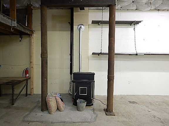 4th image of 2600 E French Gulch Rd #10