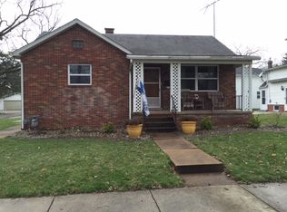 1408 Cypress St, Highland, IL