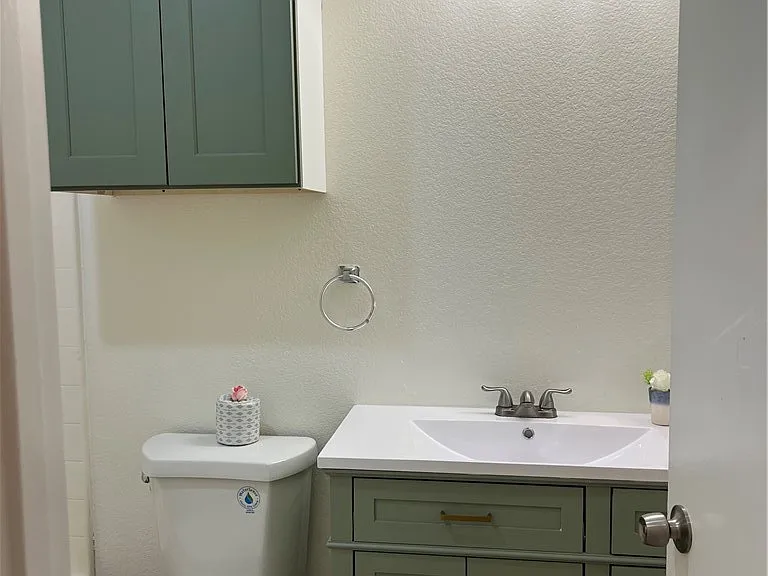 14914 Binford Ave — Photo 20