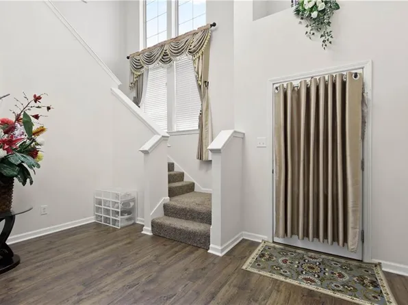 504 Lakeshore Village Ln, Slidell, LA 70461