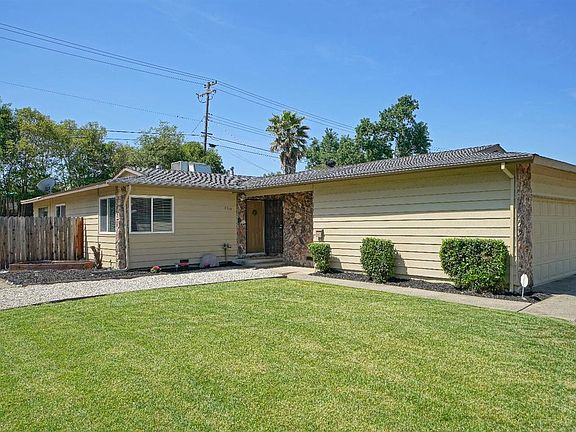 5th image of 2218 Lee Way