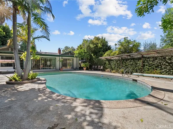 6240 Buffalo Ave, Van Nuys, CA 91401