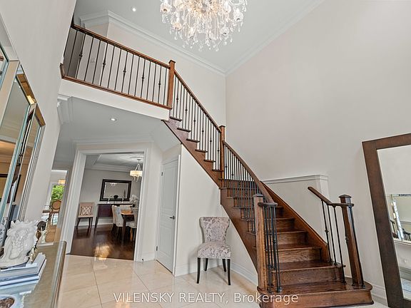 5th image of 51 Lady Karen Cres