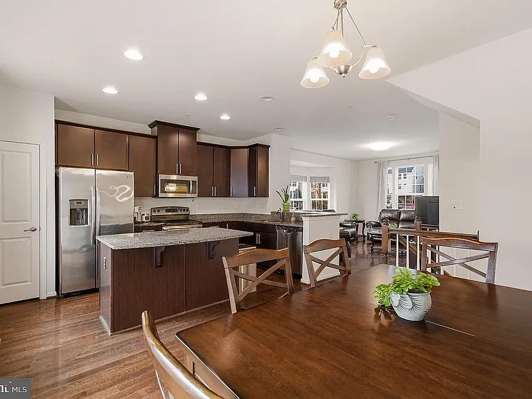 7300 Summit Rock Rd — Photo 13