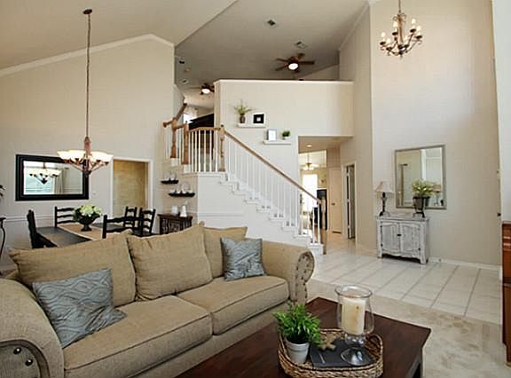 4th image of 714 Graywood Ln