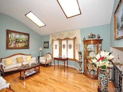 2nd image of 12 Grover Ave W