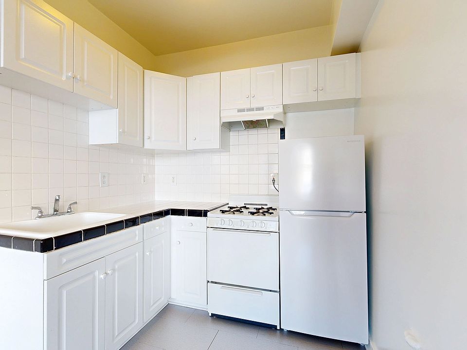 1st image of 727 Ellis St #305