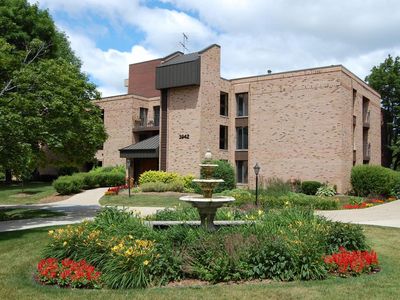 3942 North Oakland AVENUE UNIT 136, Shorewood, WI, 53211