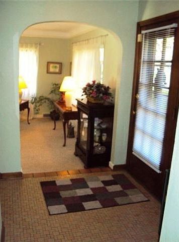 2nd image of 2244 Meadowwood Dr
