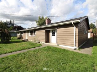 230 Cleveland Ave, Sumas, WA 98295