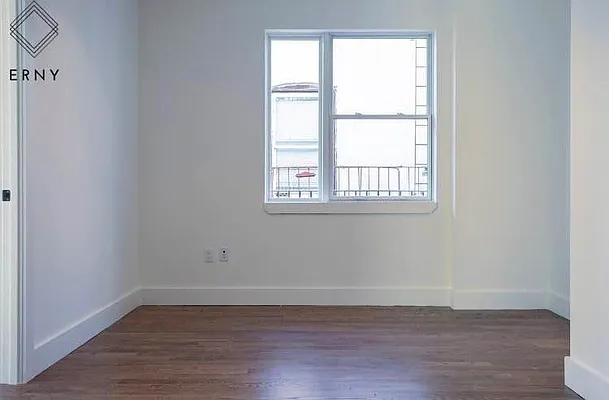 Rented by ERNY LLC | media 32