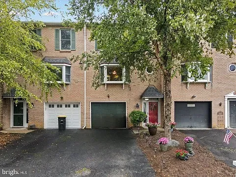 1885 Georgia Dr