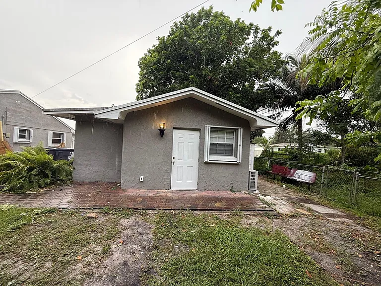 4061 Belle Rd — Photo 1