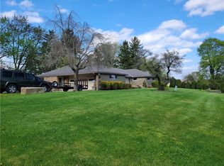 210 Southvue Dr, Pittsburgh, PA 15236