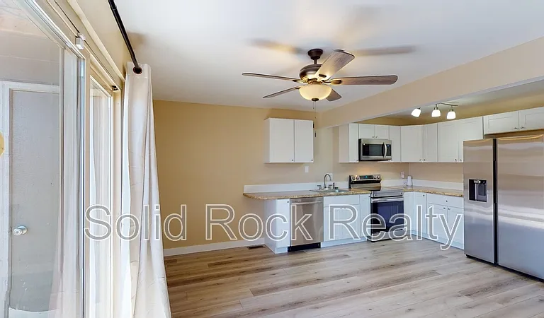 5561 Dunbar Ct #1 — Photo 2