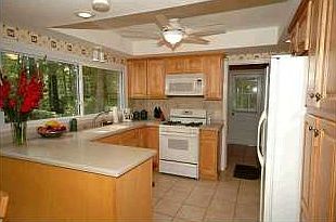 5th image of 3721 Fox Hills Dr SE
