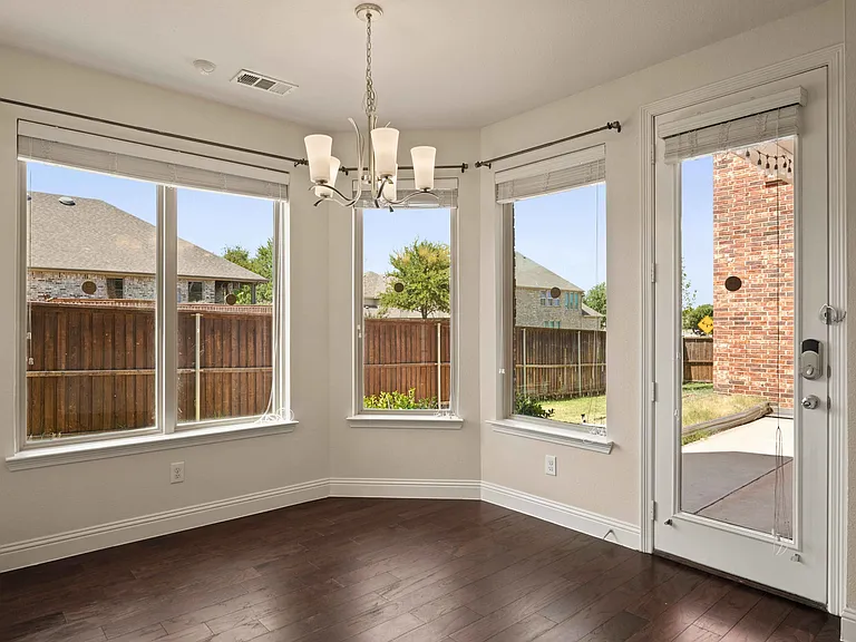 4524 Del Rey Ave — Photo 22