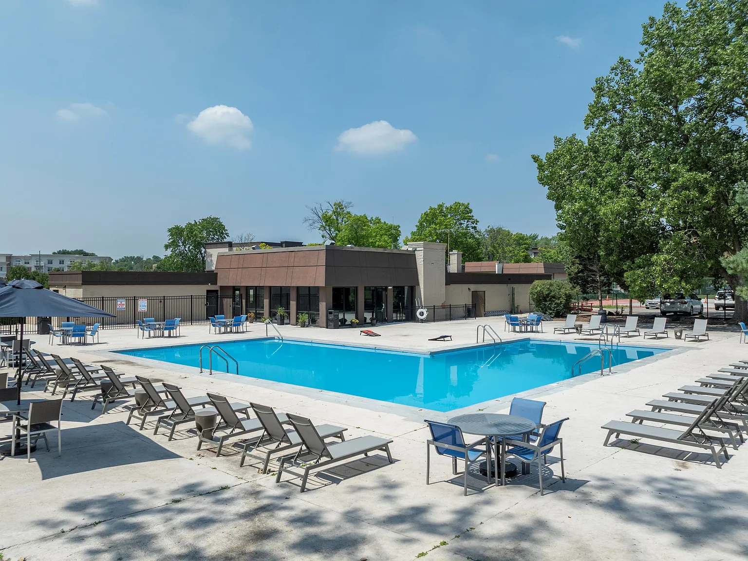 Stonebridge of Arlington Heights — Photo 1