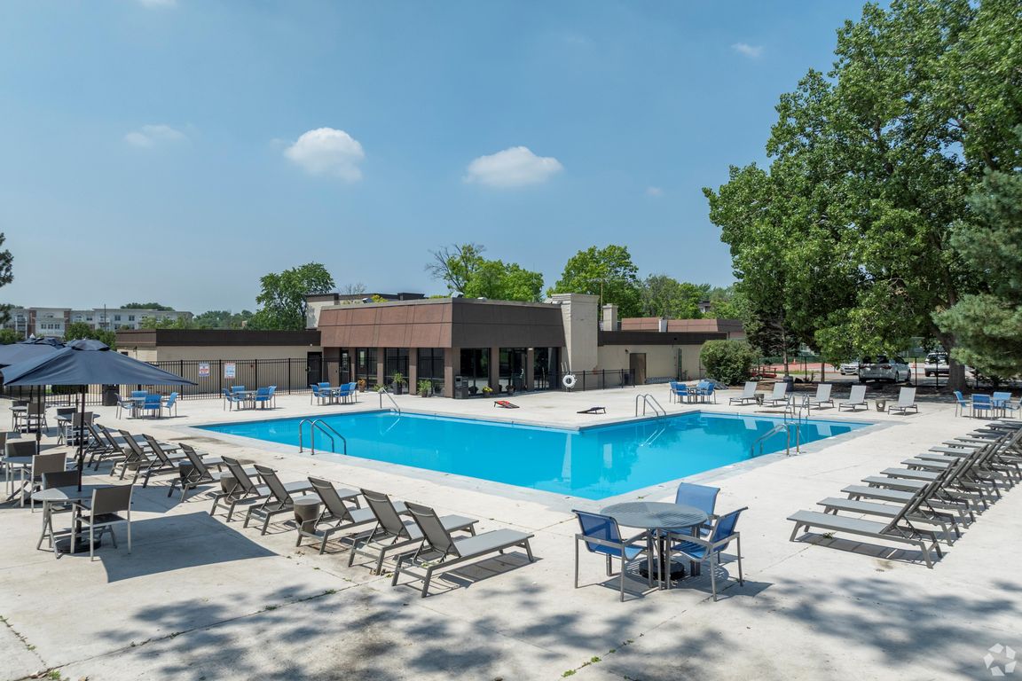 Stonebridge-of-Arlington-Heights (1)