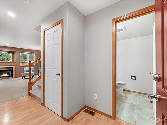 4th image of 10118 6th Drive SE #A