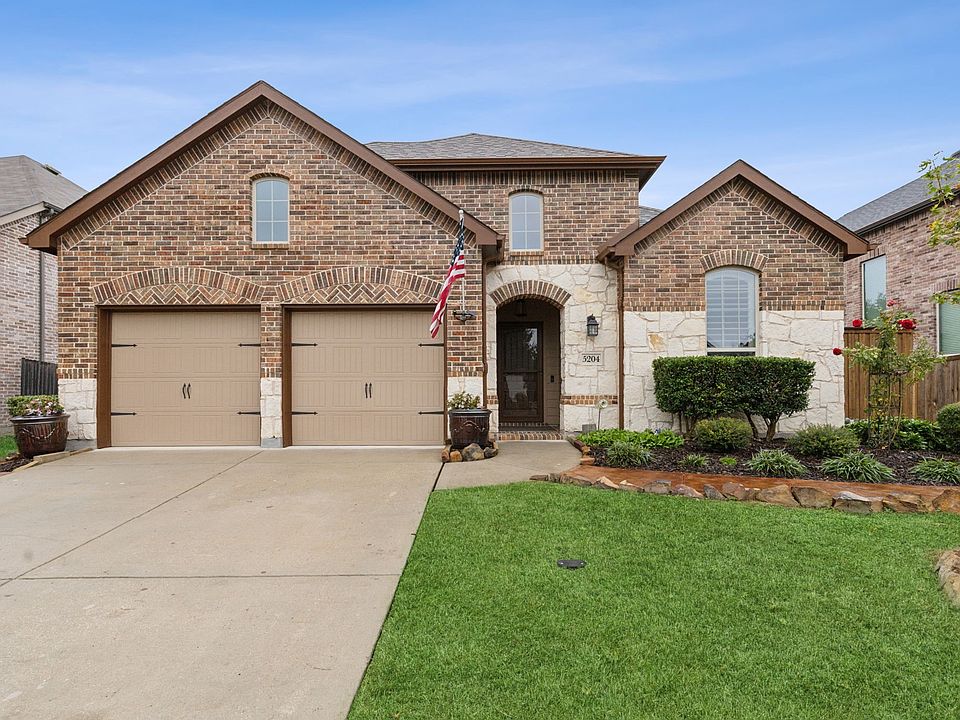 1st image of 5204 Grovewood Dr