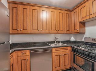 330 W 45th St APT 2A, New York, NY 10036