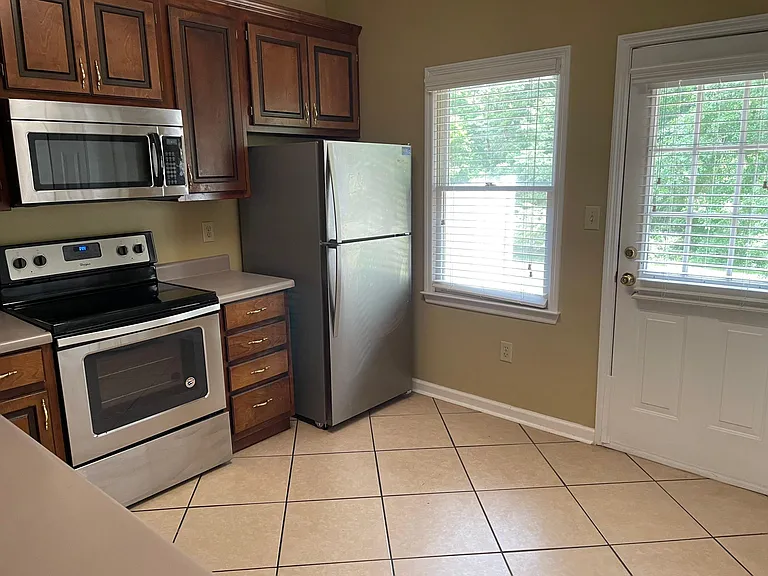 385 Old Epps Bridge Rd #14 — Photo 5
