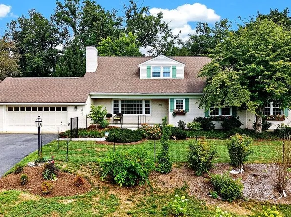 1817 Cherokee Rd, Waynesboro, VA 22980