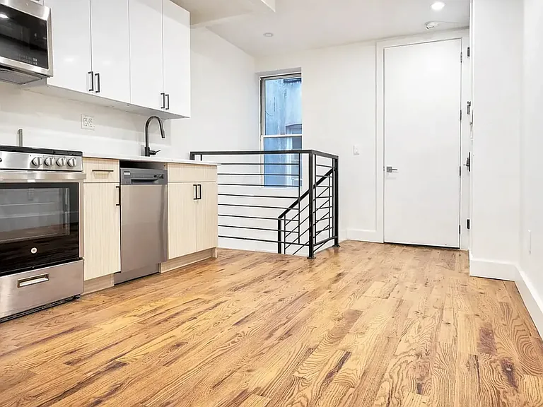 1710 Madison St #1G — Photo 5