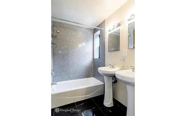 Rented by Douglas Elliman | media 38