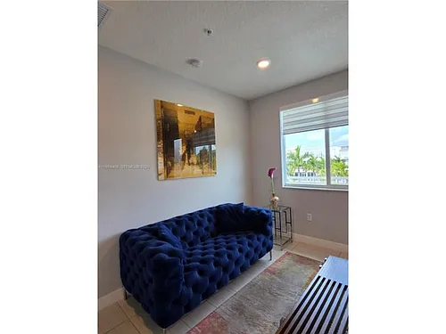 10222 NW 64th Way Photo 1
