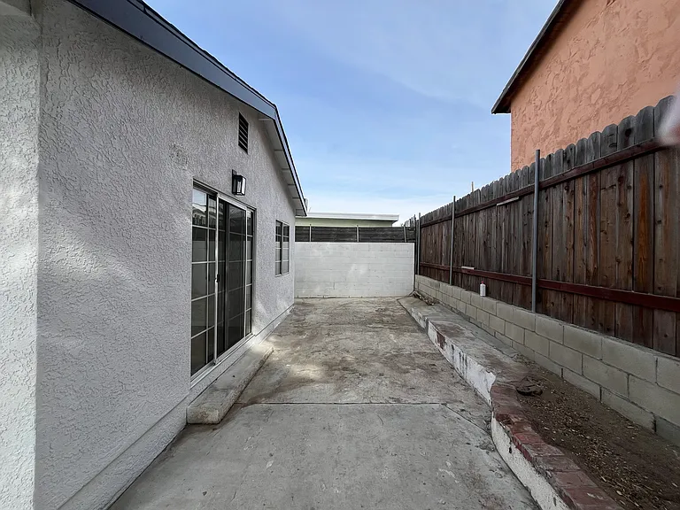 7663 Beckett St — Photo 11